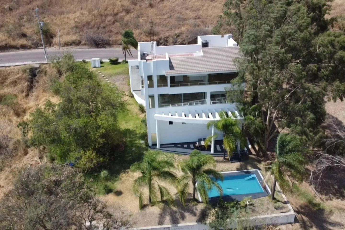 Casa De Campo En Las Canadas Zapopan Jal. contacts